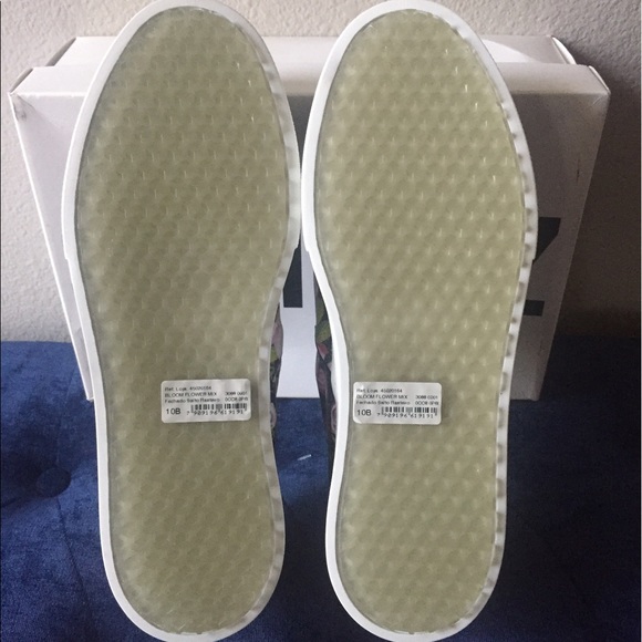 SCHUTZ Bloom Flower 'rosa' Slip-On Sneakers - Picture 3 of 5